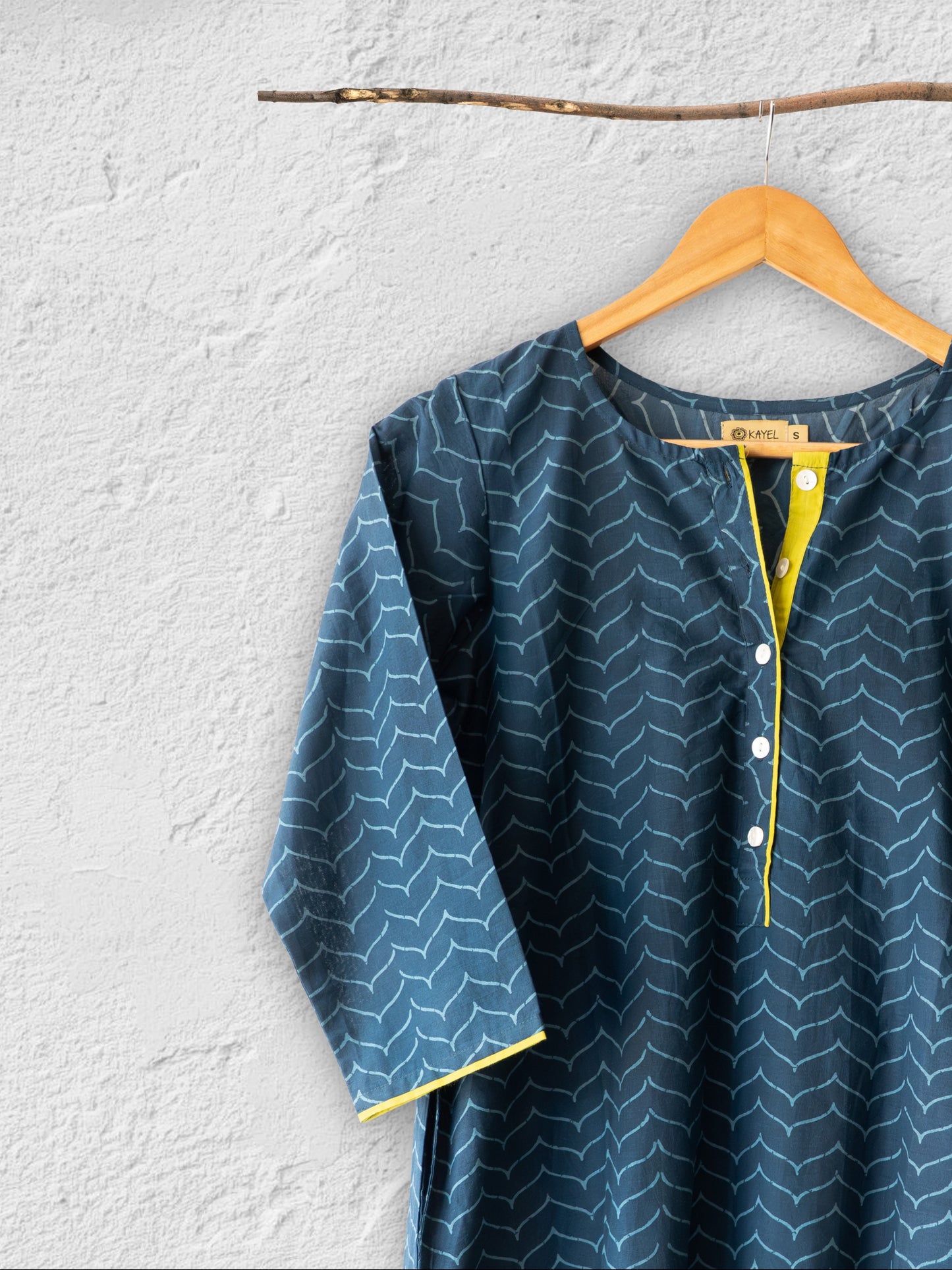 Cotton Short Top with Box Pleat Back