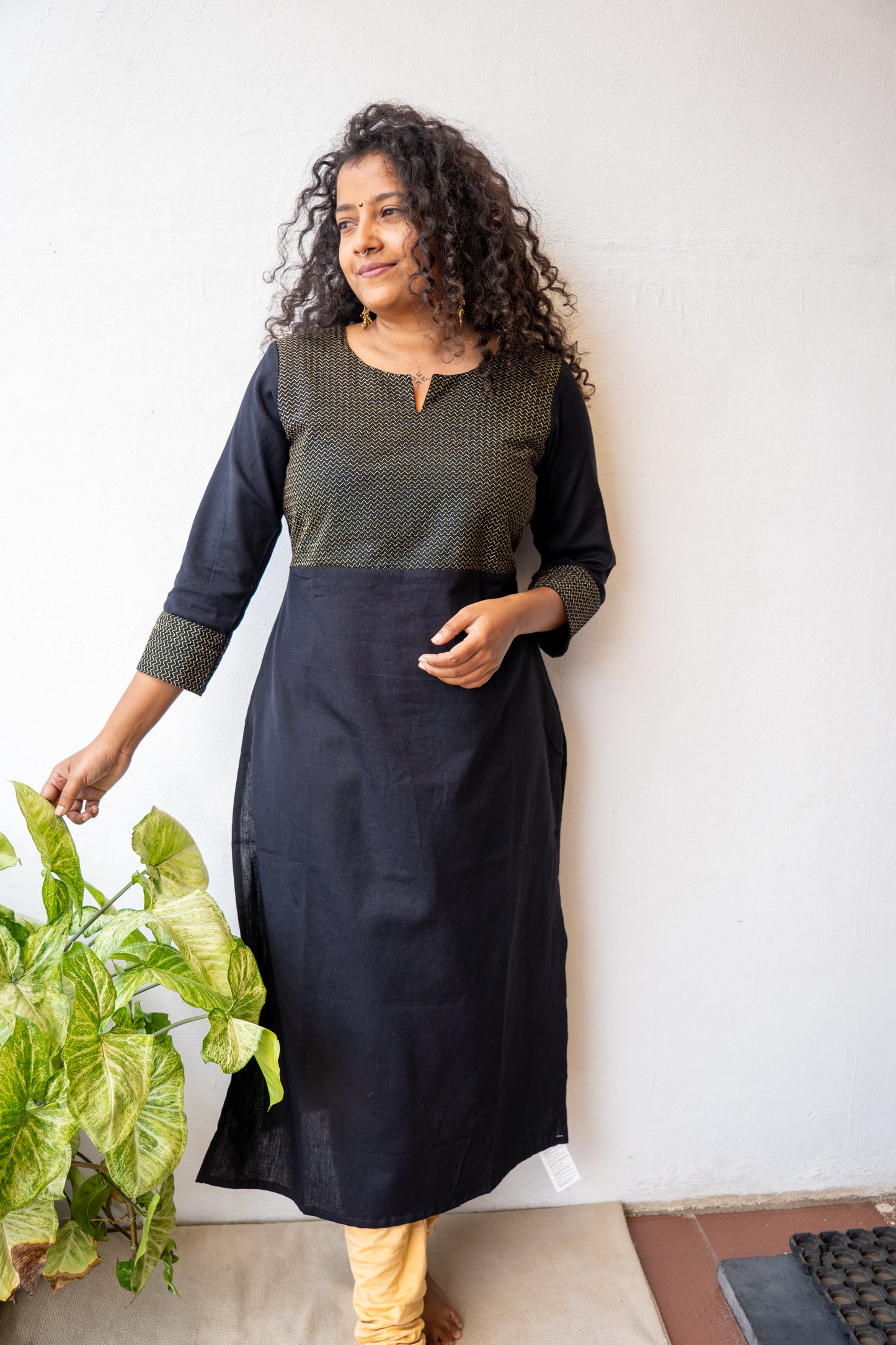 Flex Cotton Kurtha with Zari embroidery