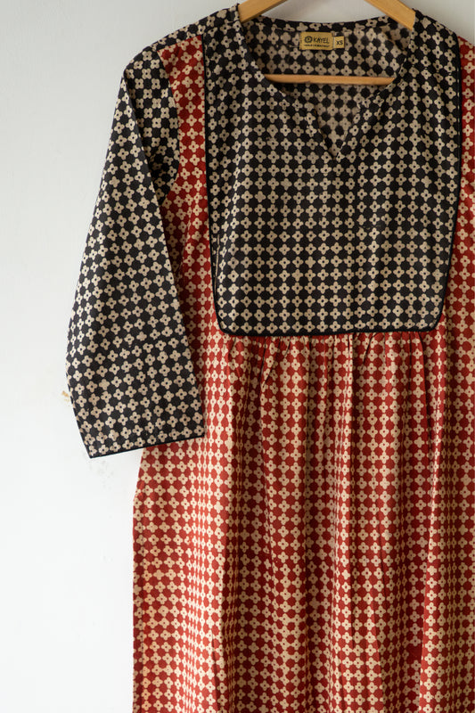 Block printed straight kurta with yoke & gathers.