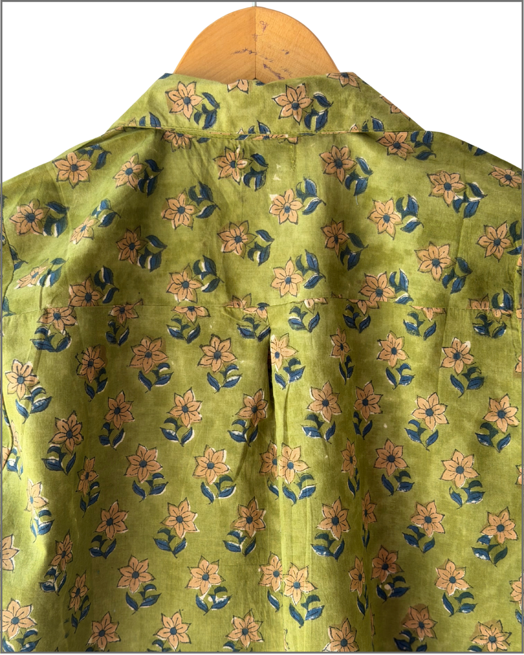 Relaxed fit cotton shirt