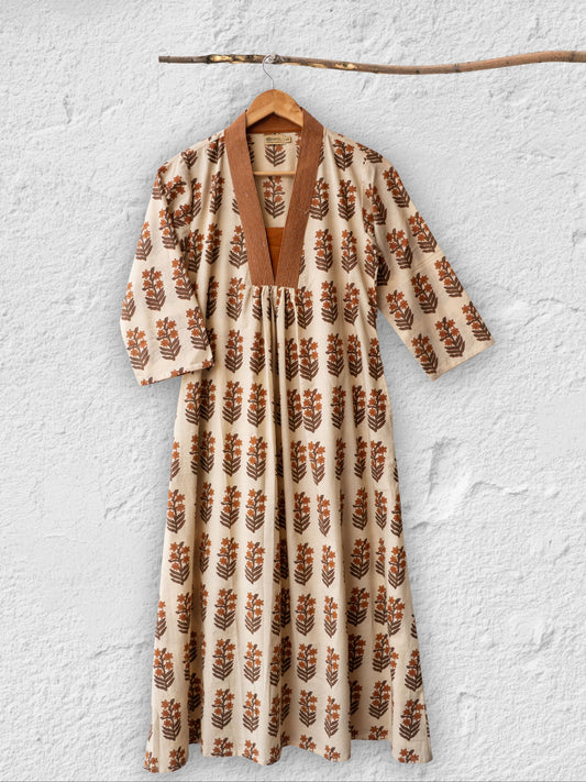 A-Line Kurta – with embroidered Neck