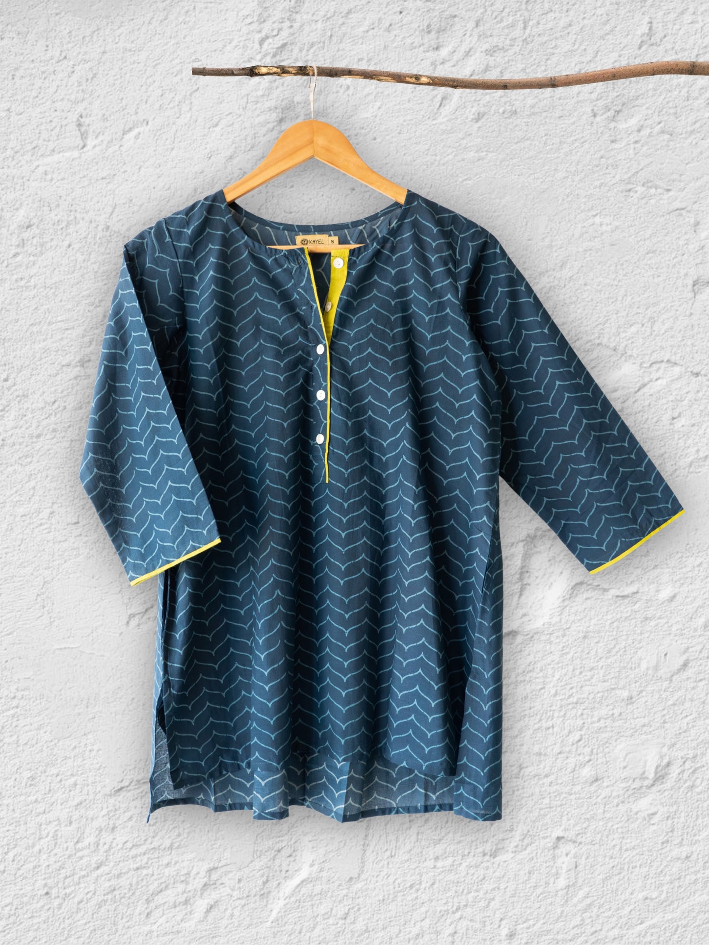 Cotton Short Top with Box Pleat Back