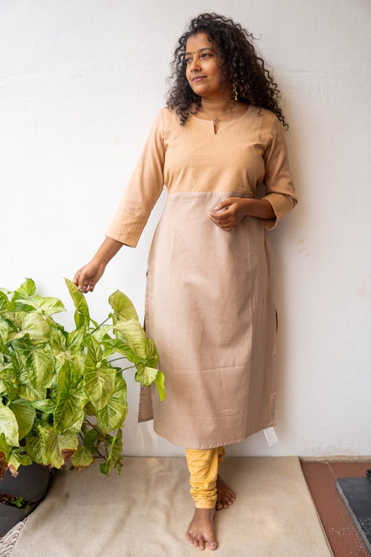 Flex Cotton Kurtha with Zari embroidery