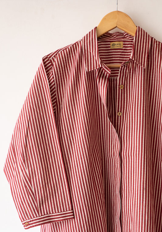 Relaxed oversized cotton shirt.

Comfort fit designed to fit XS–XL 🤍