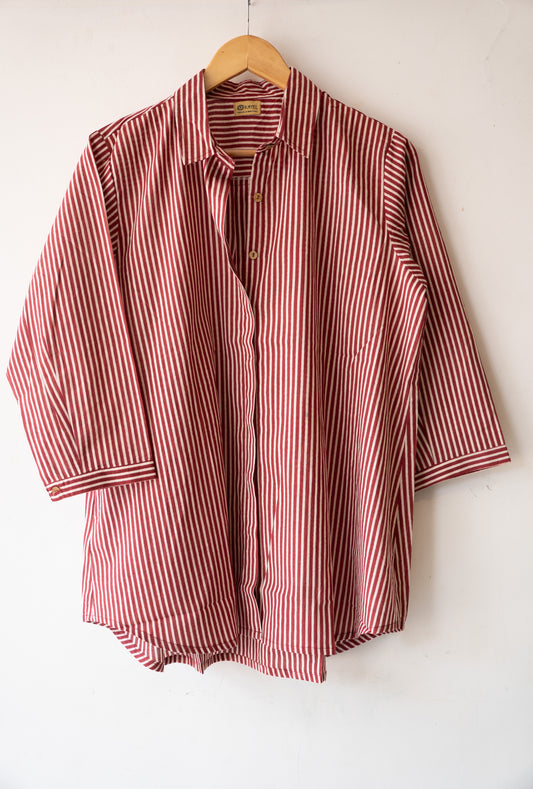 Relaxed oversized cotton shirt.

Comfort fit designed to fit XS–XL 🤍