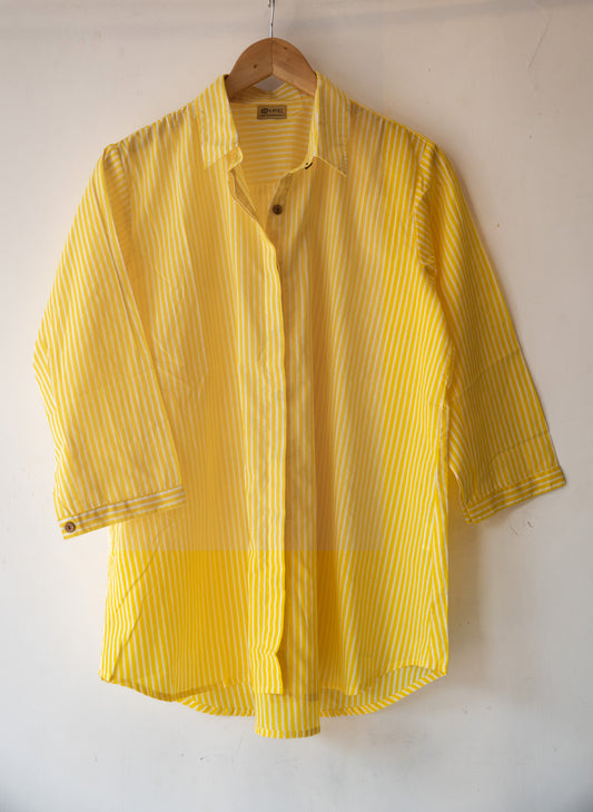 Relaxed oversized cotton shirt.

Comfort fit designed to fit XS–XL 🤍