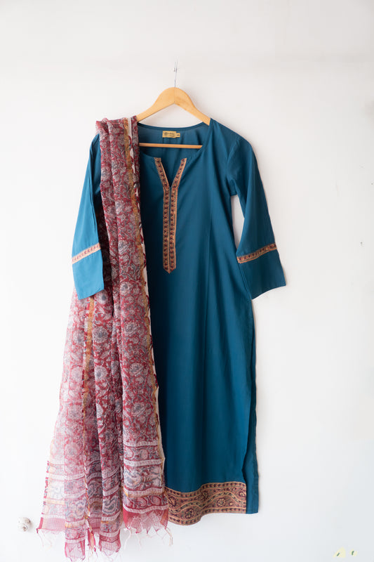 Solid cotton kurta paired with a Kota duppata